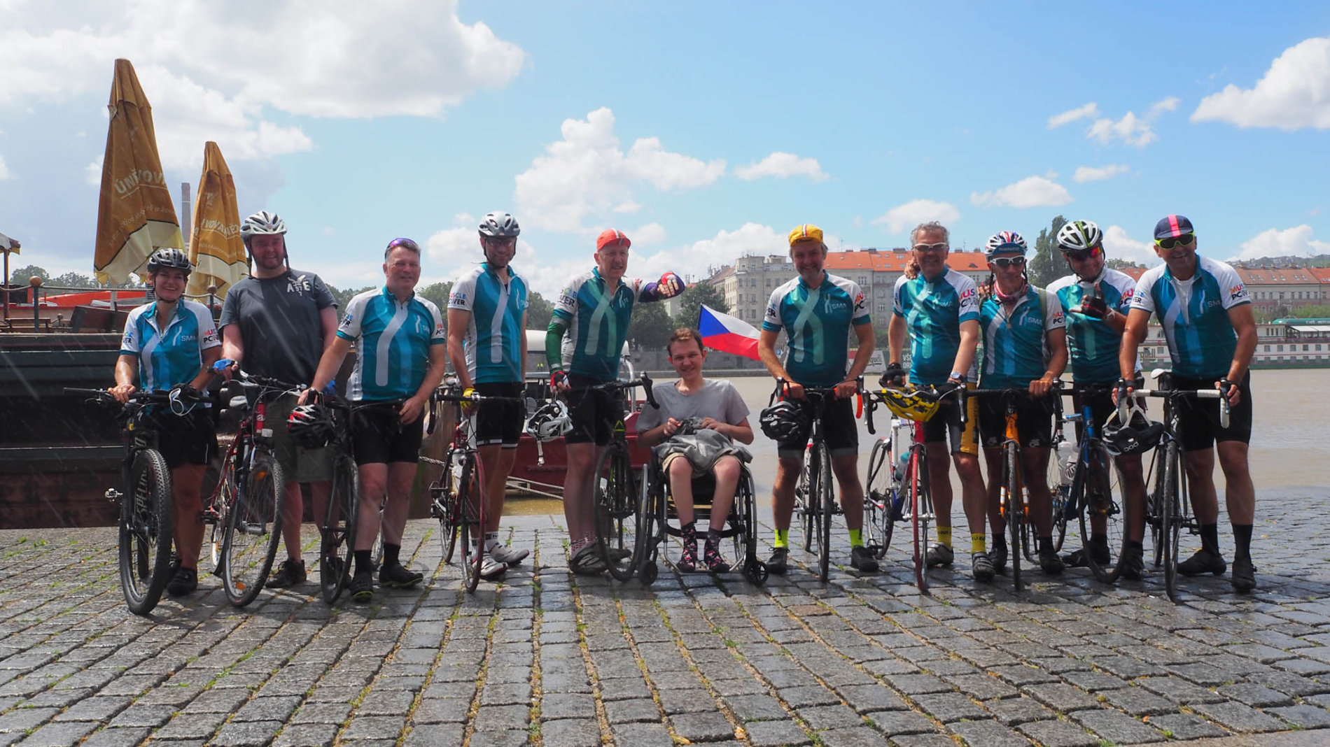 Koncem minulého týdne dorazil do Prahy peloton na podporu léčby spinální svalové artrofie (Sma). (Foto: Zdeněk Fekar) jarvis_595fac2b498eda17a5afb05e.jpeg