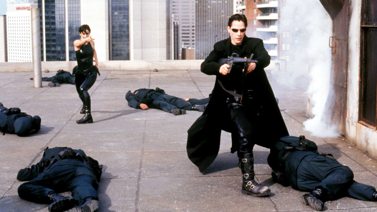 Film Matrix v roce 1999 utril pes 460 milion dolar a obdrel tyi ceny Oscar.