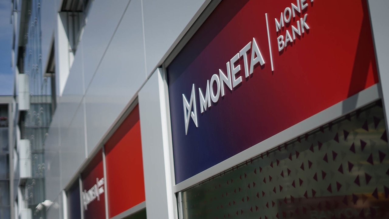 Moneta Money Bank jako první z èeských bank oznámila, že nebude vyplácet dividendy. 