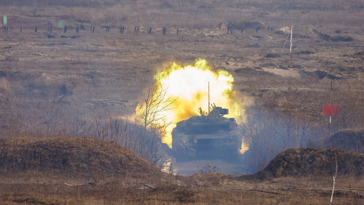 Ukrajinsk tank T-64