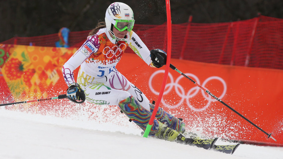rka Strachov v olympijskm slalomu v Krasn Poljan