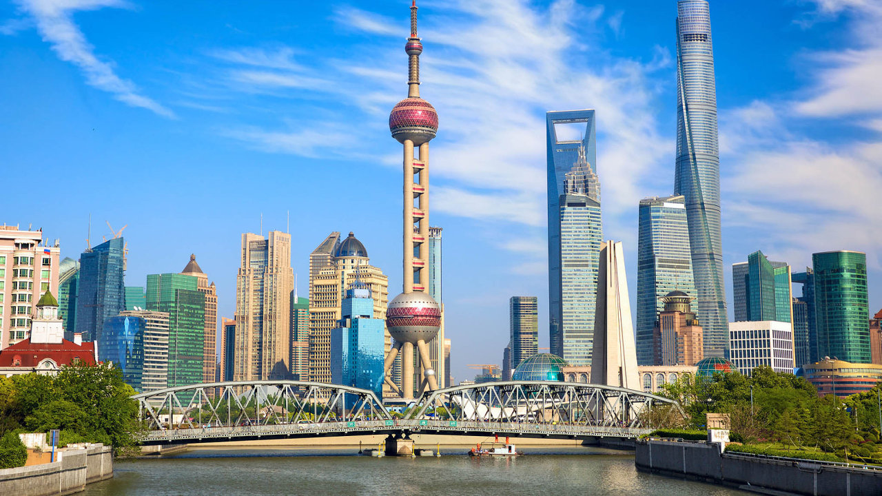 Významným centrem èínské ekonomiky je mìsto Šanghaj. Nyní oznámilo, že pøerušuje veškeré oficiální styky s Prahou.