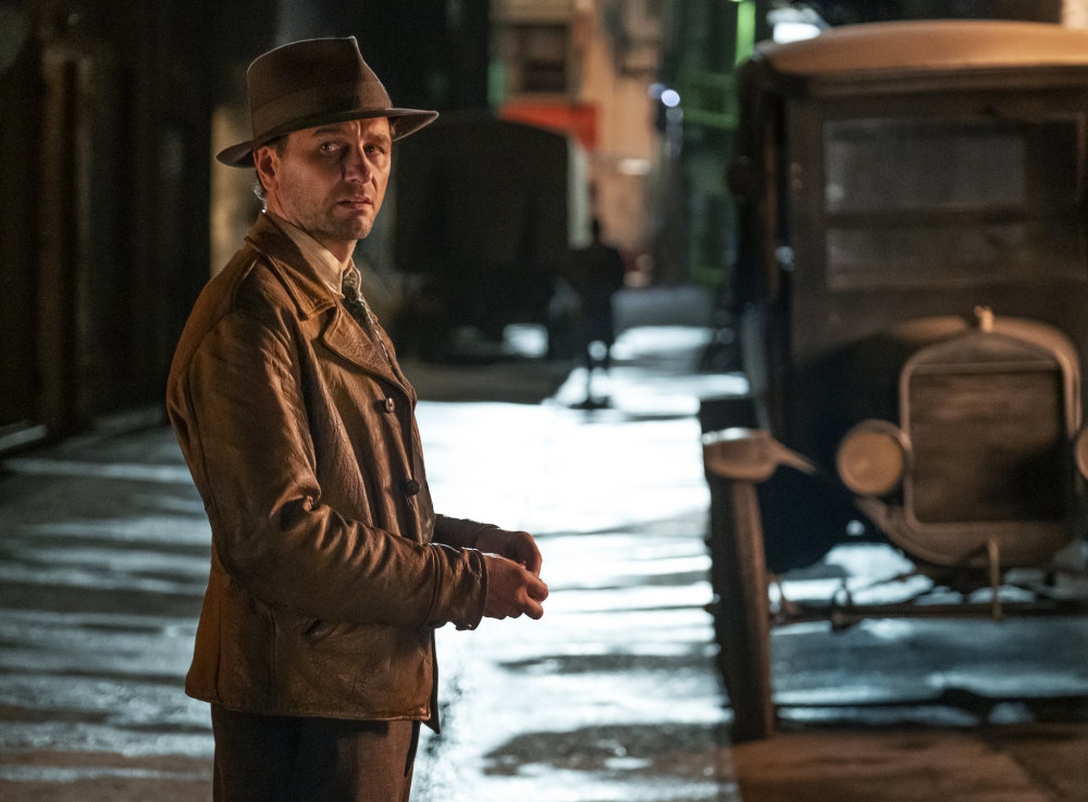 Matthew Rhys jako Perry Mason