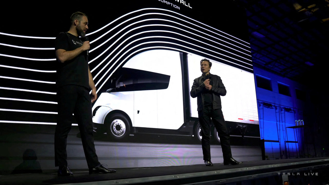 Tesla pøedala Pepsi první Semi Truck.