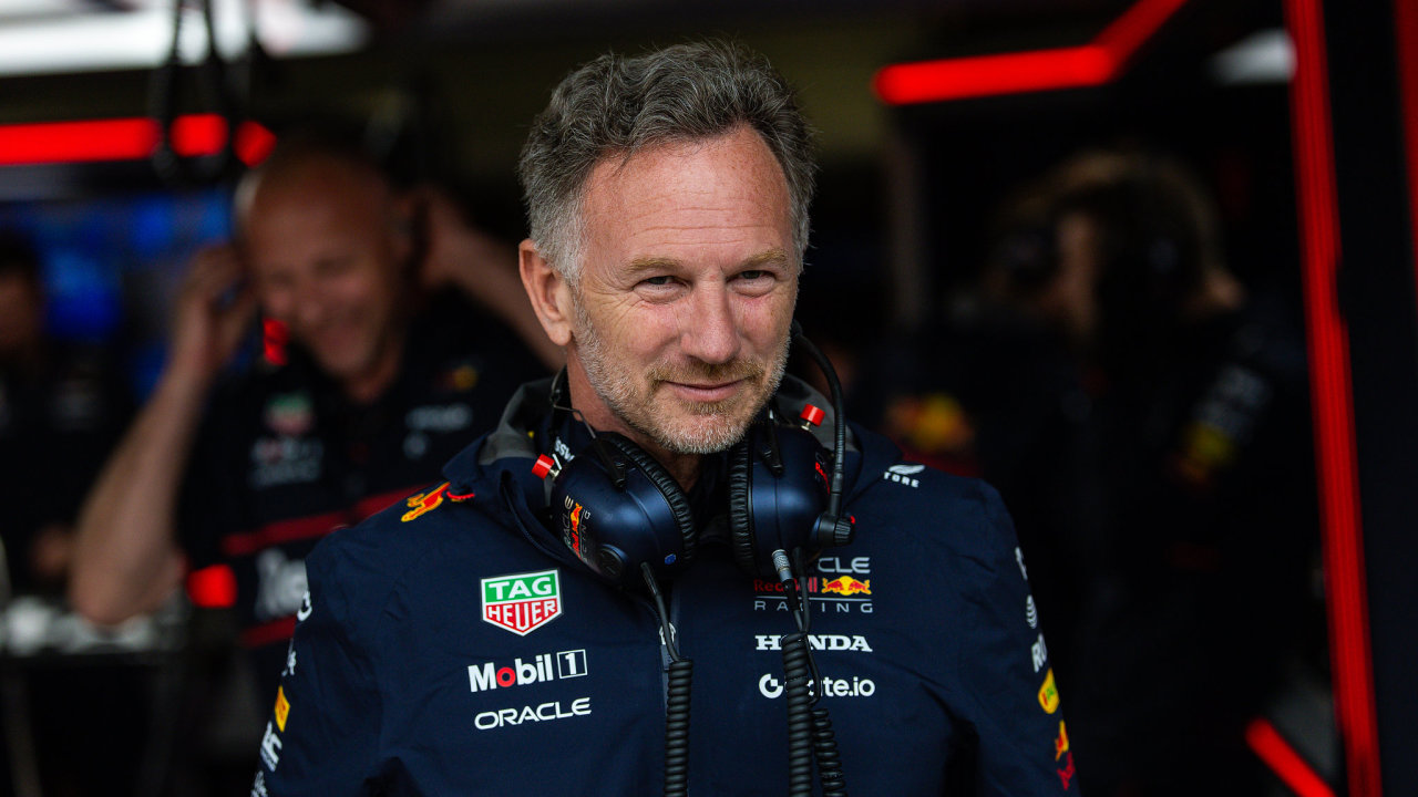 Christian Horner v gari bhem kvalifikace ped Velkou cenou Velk Britnie F1