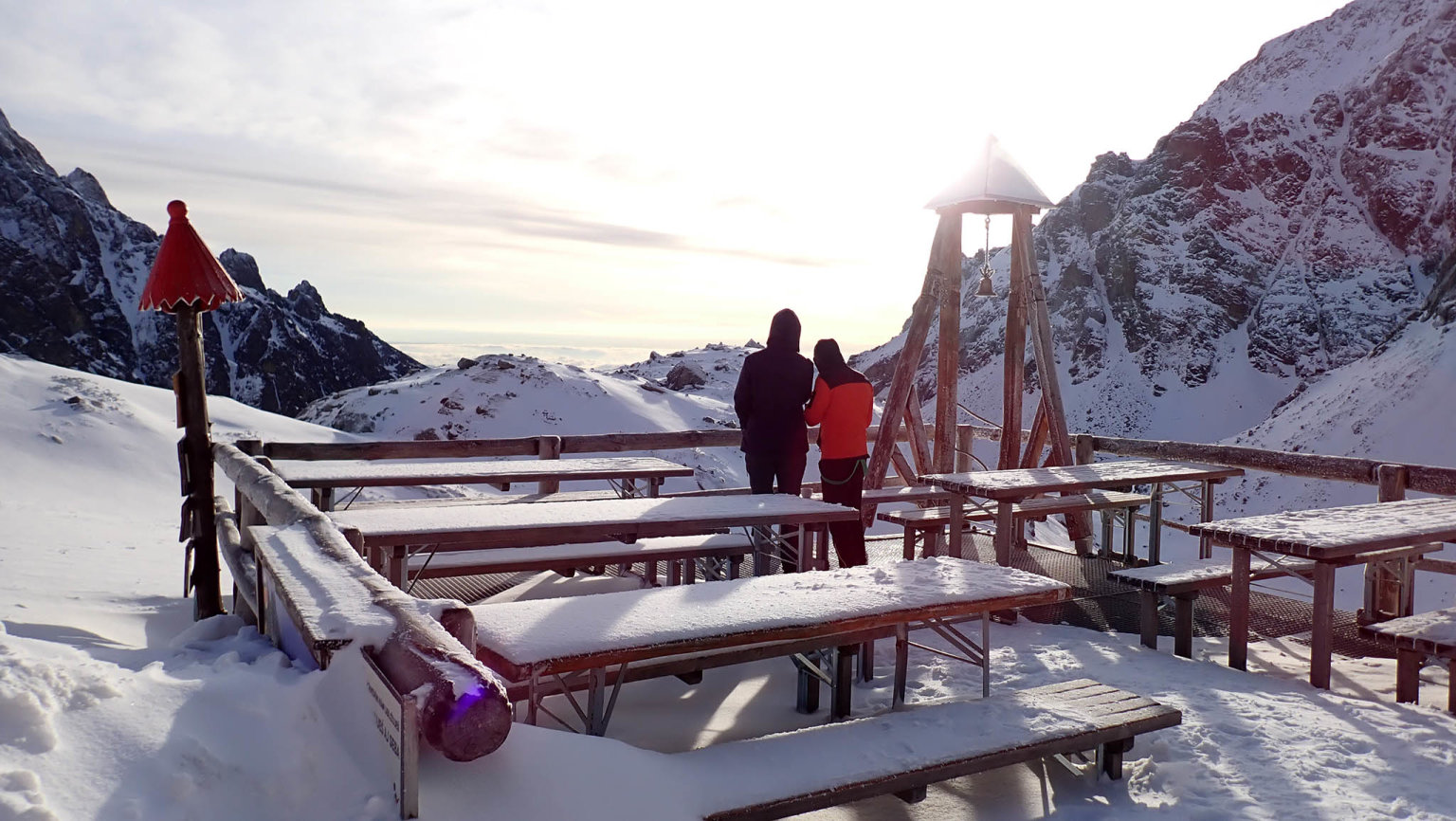 Dobjet energii pi cest pomhaly horsk chaty.