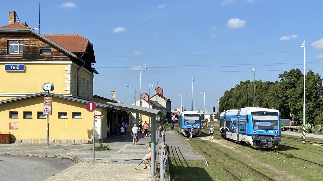 M� se investovat i tady? Na seznamu Spr�vy �eleznic je i elektrifikace trat�...