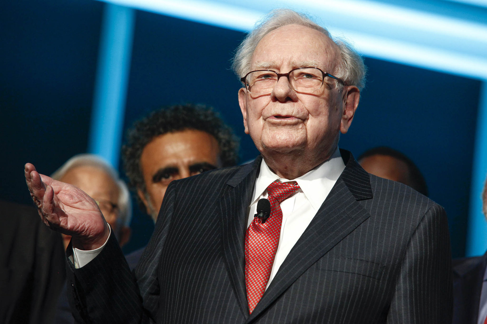 Třetí nejbohatší člověk světa Warren Buffett věří, že kamionové doprava v USA má stále před sebou docela slibnou budoucnost. (Foto: ČTK/AP) jarvis_59d676b1498e2987e1619a6a.jpeg