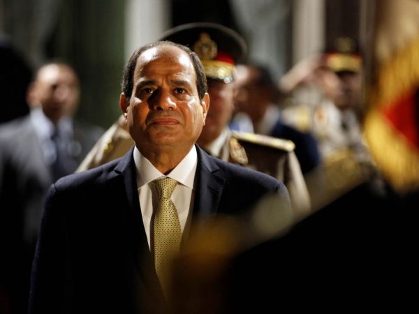 Vl&aacute;da sou�asn&eacute;ho egyptsk&eacute;ho prezidenta a&nbsp;b&yacute;val&eacute;ho gener&aacute;la Abdala Fatt&aacute;ha as-S&iacute;s&iacute;ho je podle exposlance Amra Hamzawyho poznamen&aacute;na neust&aacute;l&yacute;m poru&scaron;ov&aacute;n&iacute;m lidsk&yacute;ch pr&aacute;v.