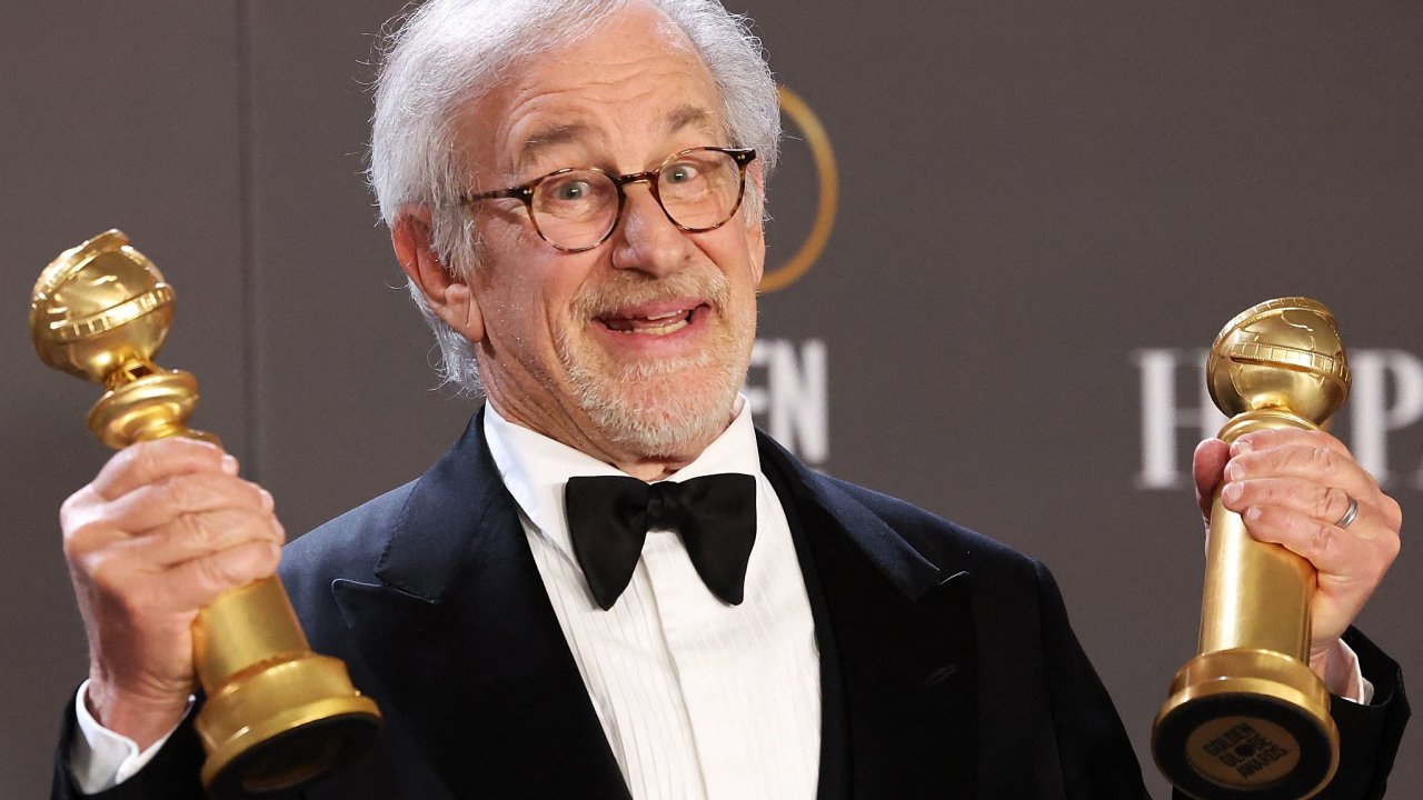 Steven Spielberg získal dva Zlaté glóby za film Fabelmanovi.