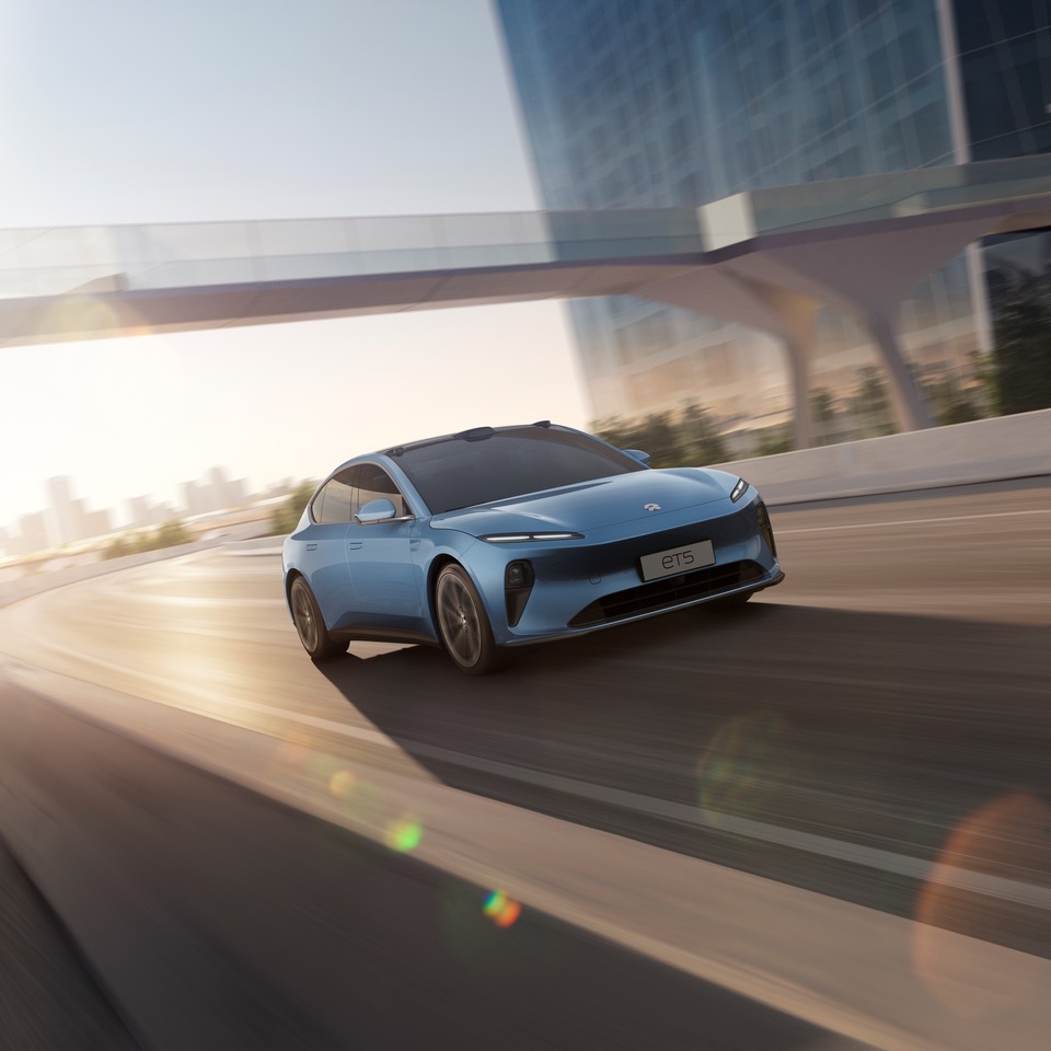 NIO ET5