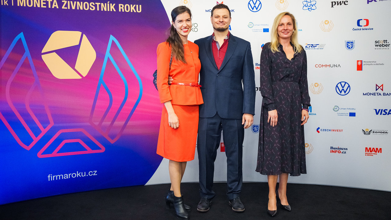 Firmou roku v �steck�m kraji je Hennlich, kter� zastupoval obchodn� ��f Pavel...