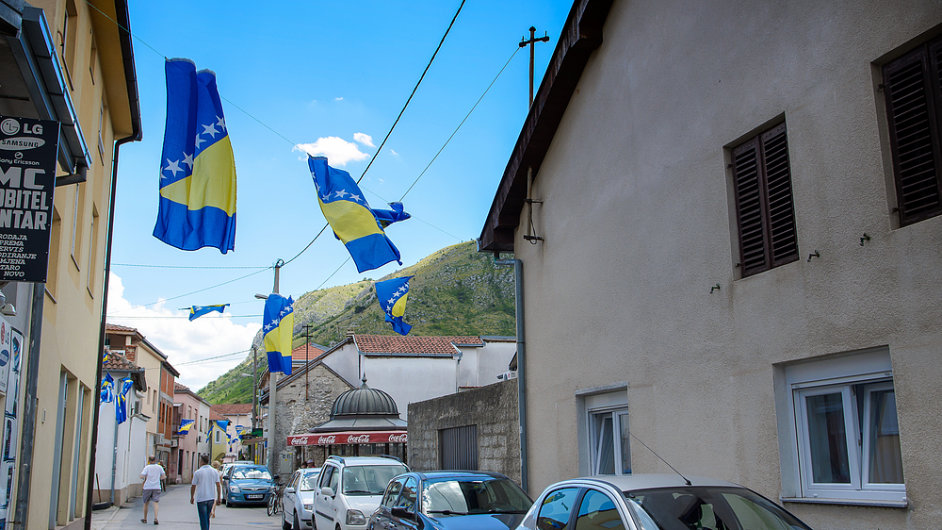 Msto Mostar, Bosna a Hercegovina, vlajka
