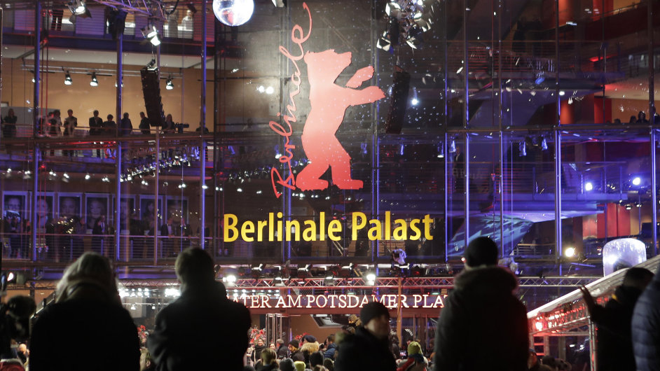 Zahajovací večer festivalu s premiérou filmu Django proběhl v paláci Berlinale Palast.