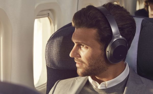 Sony WH 1000XM2 Noise Cancelling Headphones 02