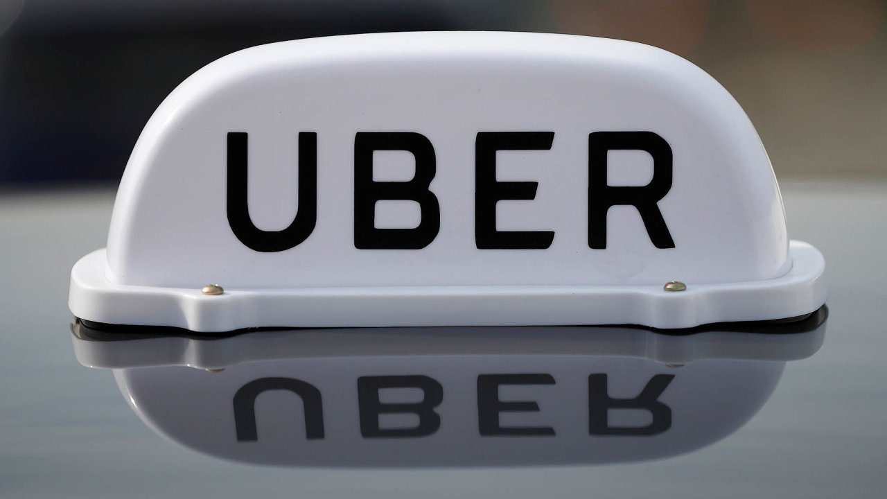 Alternativn taxisluby ekaj nanovelu: Podle zprvy, kter zdvoduje zmnu prask vyhlky, hotelov taxi asluby jako Uber zneuvaj vjimku, kterou udlalo msto pro svatebany.