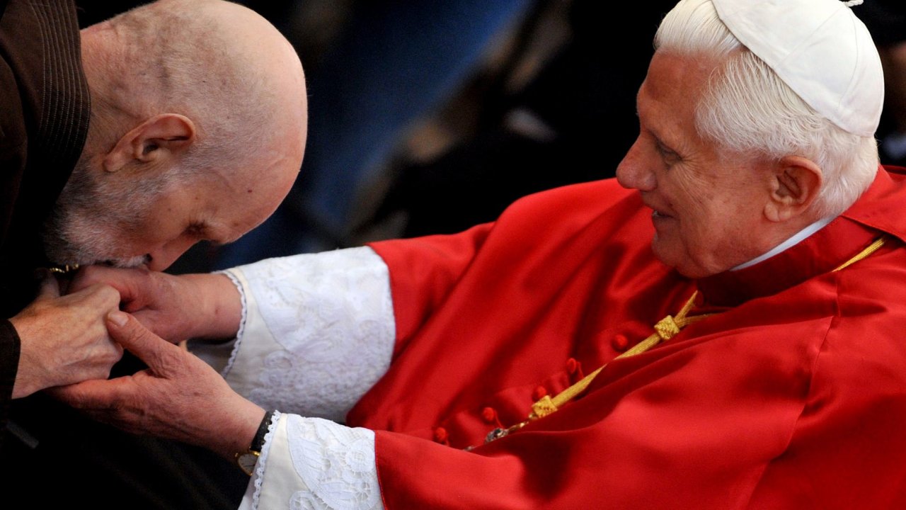 Pape Benedikt XVI