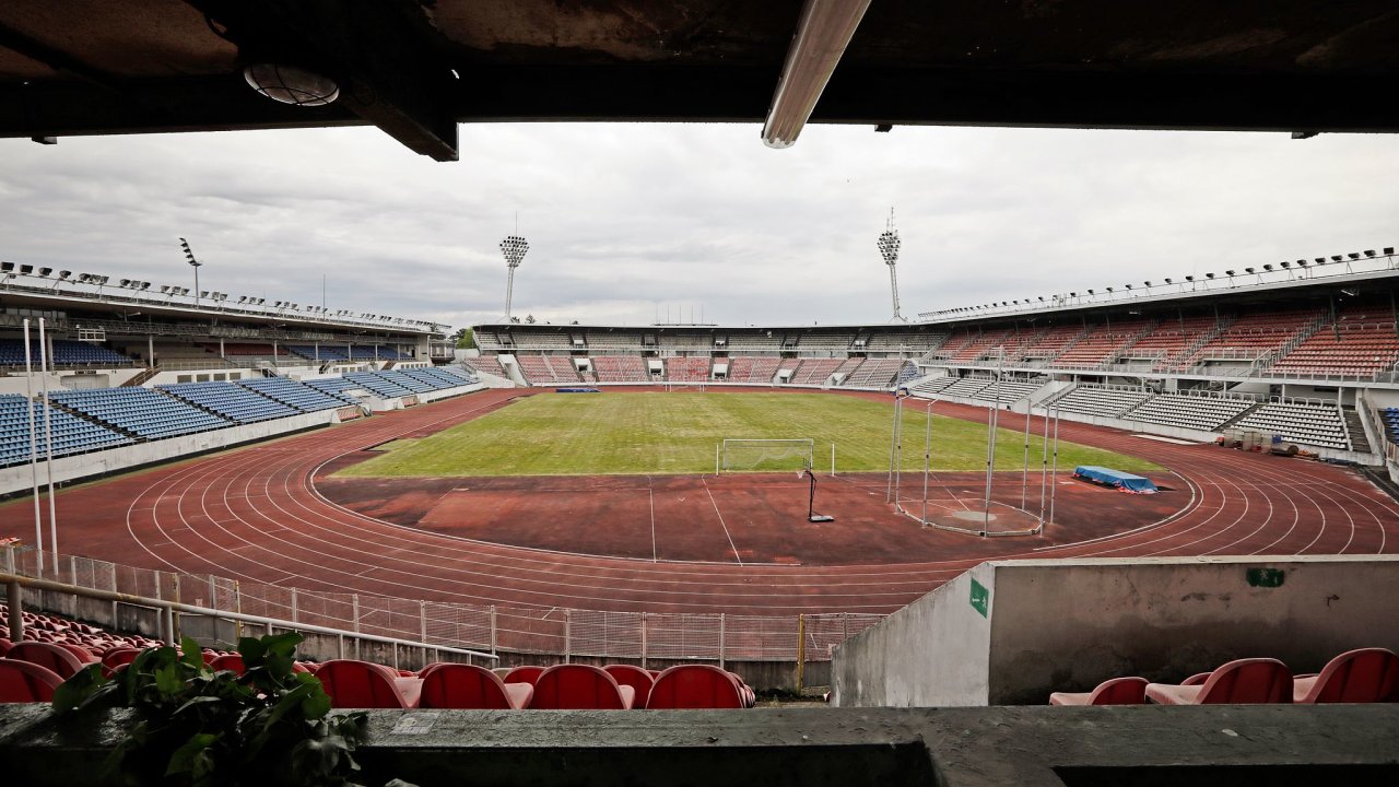 Stadion Evžena Rošického, Strahov