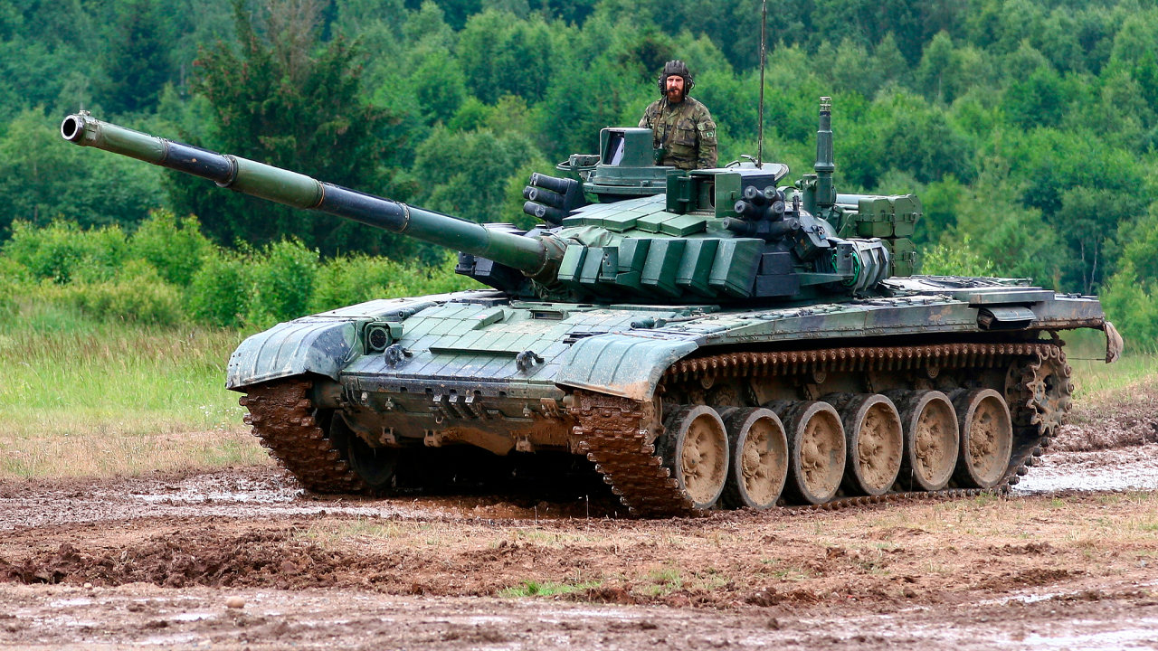 Hlavn bojov tank T-72M4 CZ. Pancovnm i systmem zen palby je srovnateln s tanky 3. generace, jako je teba rusk T-90M nebo americk M1A2 Abrams.
