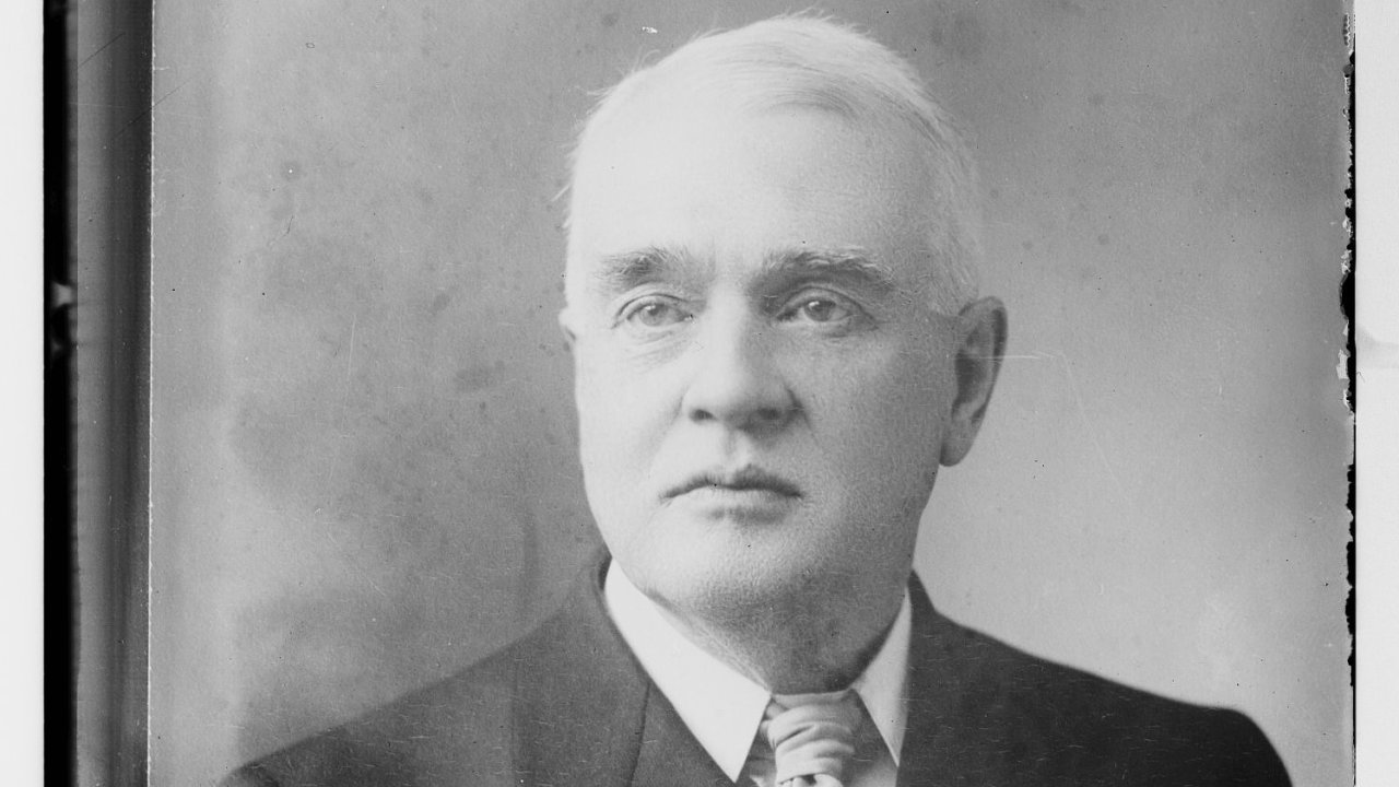 Velk�m propag�torem �v�k�n� byl v USA Horace Fletcher, americk� samouk v...