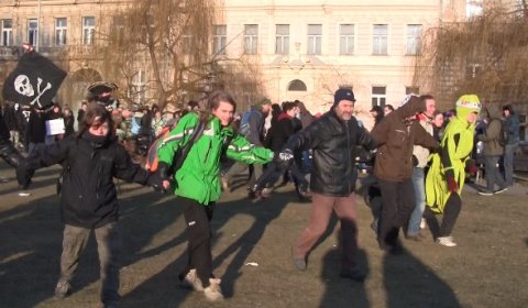 chobotnice honí odpůrce ACTA
