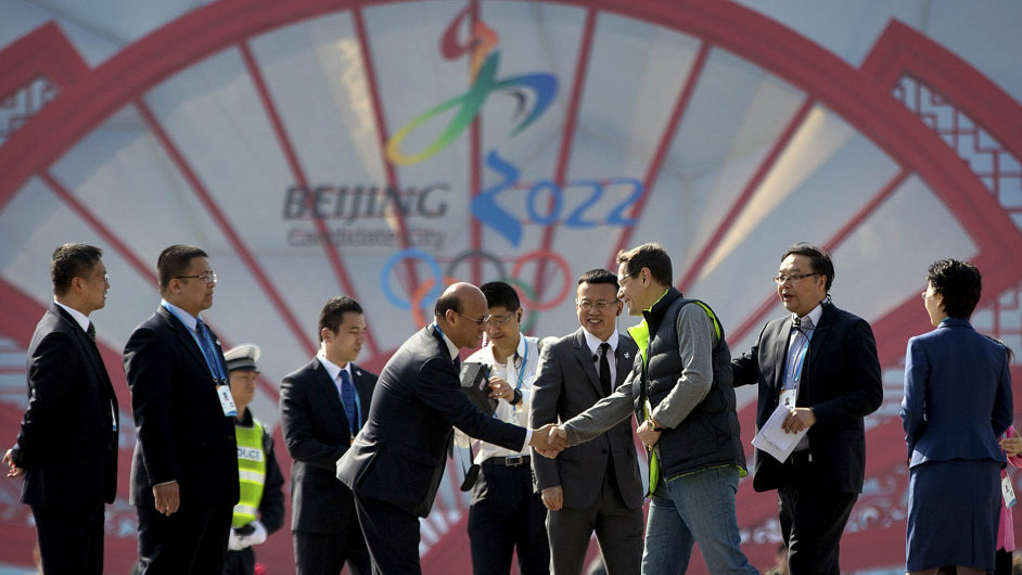 Mezinrodn olympijsk vbor vera navtvil Peking, aby posoudil dost msta o podn olympijskch her v roce 2022.