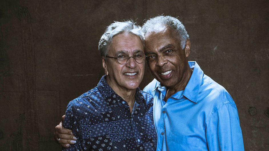Caetano Veloso a Gilberto Gil v ervenci zahraj ve Francii, Itlii i panlsku.