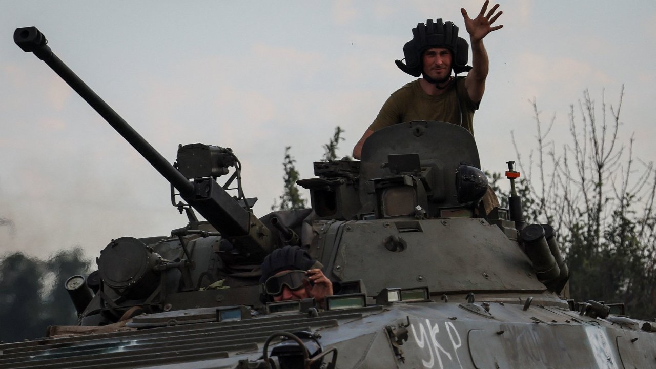 Bojov vozidlo pchoty BMP-2, kter pouv rusk i ukrajinsk armda.