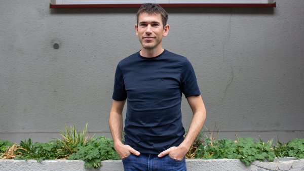 Politolog Milo� Bruncl�k po pr�v� prob�hl�ch komun�ln�ch a sen�tn�ch volb�ch...