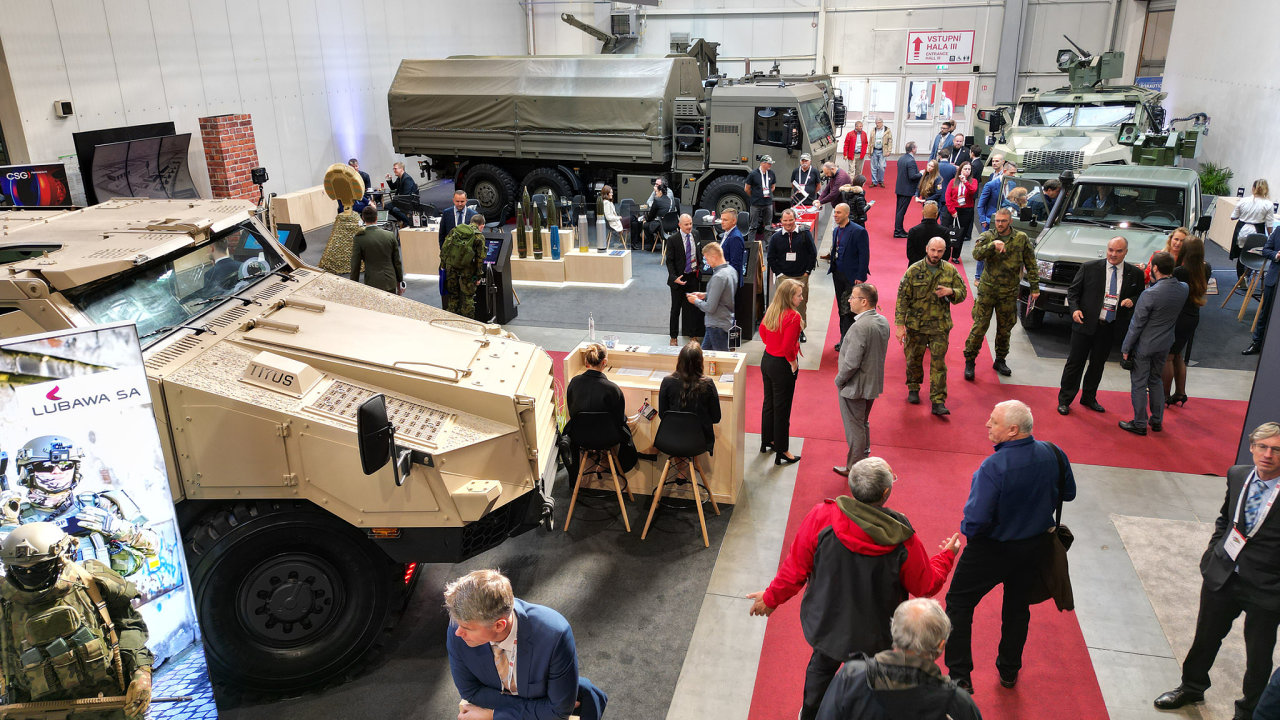 Sv� �e�en� na�veletrhu Future Forces Exhibition & Forum p�edstav� v�ce ne�...