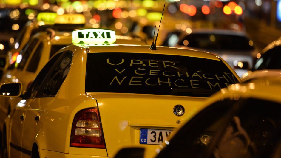 Taxi, protest, magistrála