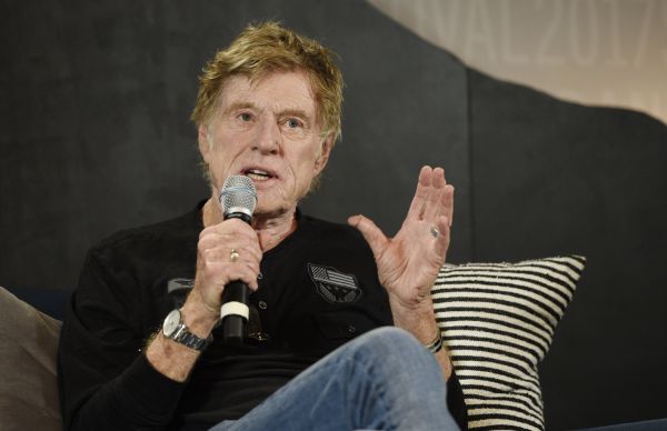 Robert Redford o politice a novina�in� hovo�il na tiskov&eacute; konferenci p�i zah&aacute;jen&iacute; festivalu Sundance.