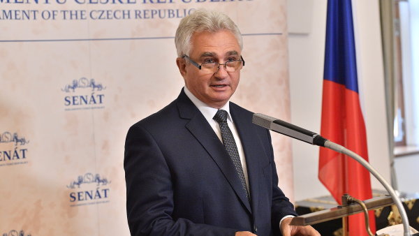Předseda Senátu Milan Štěch ohlásil termín prezidentské volby.