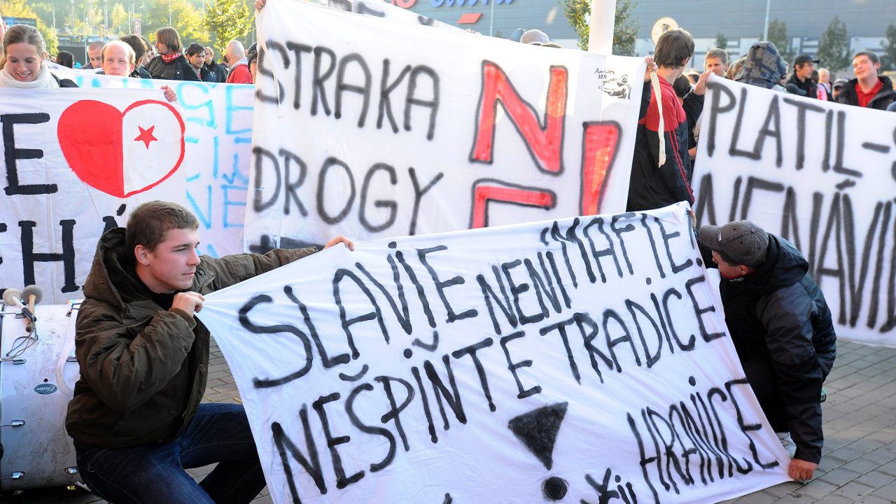Protest fanouk Slavie