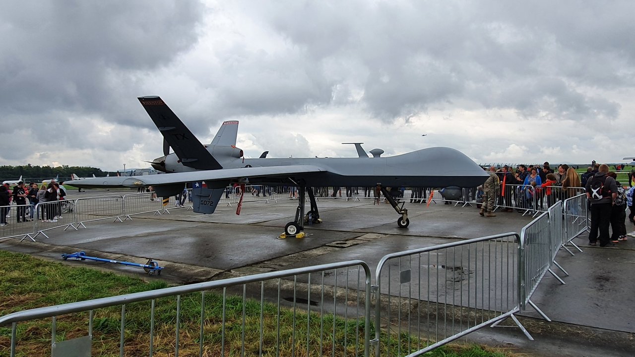 Americk bojov dron Reaper na Dnech NATO v Ostrav v roce 2021. Tyto stroje a rakety dlouhho doletu daj Ukrajinci od USA.