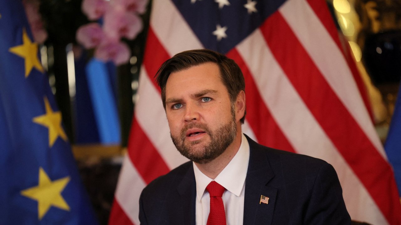 Americk viceprezident J. D. Vance oekv okujc mrovou dohodu.