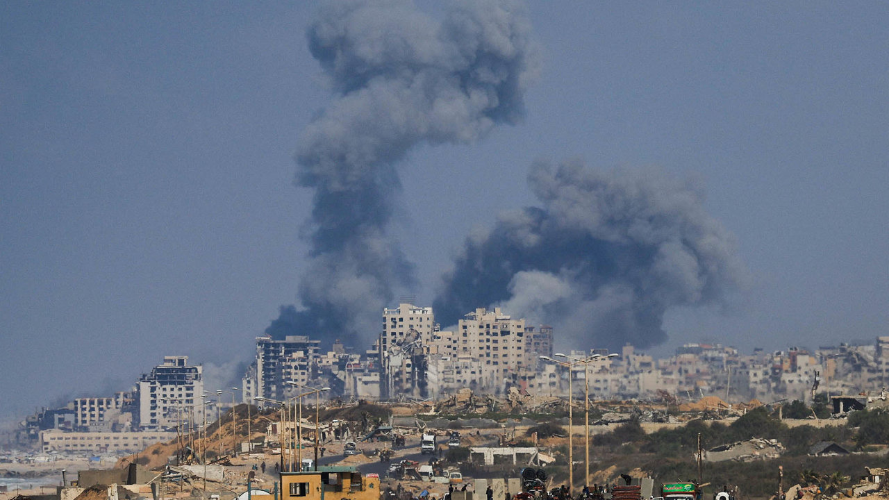 Palestinsk teroristick hnut Hams tvrd, e ztratilo kontakt se dvma izraelskmi rukojmmi ve mst Gaza, a to kvli pozemn operaci izraelsk armdy.