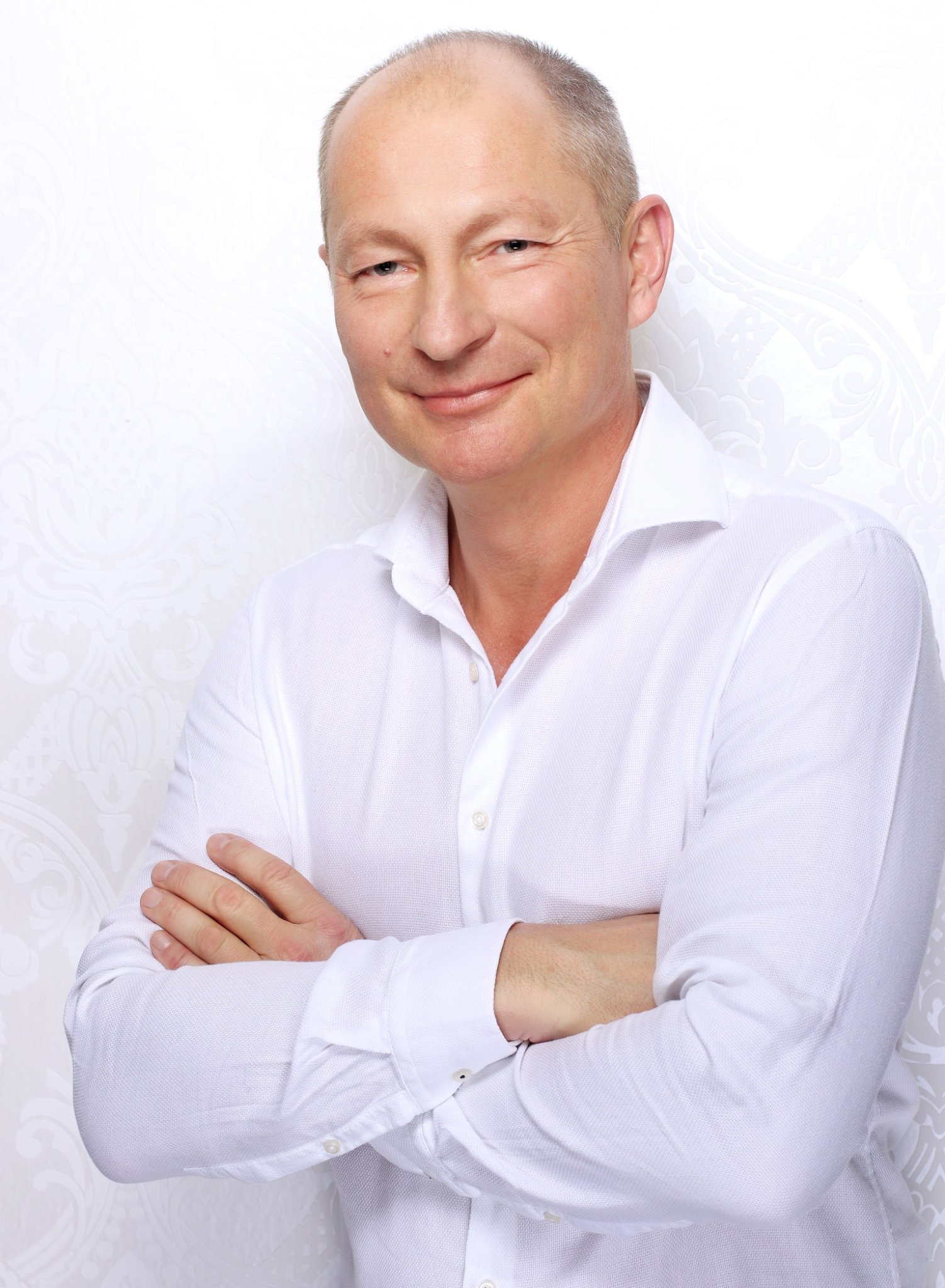 lovk m jmno. „Vm, e vichni, se ktermi se setkte, se kvm budou chovat slun abudou se snait vm pomoct co nejrychleji.“ k Petr Zimmermann, editel nemocnice PRIVAMED.