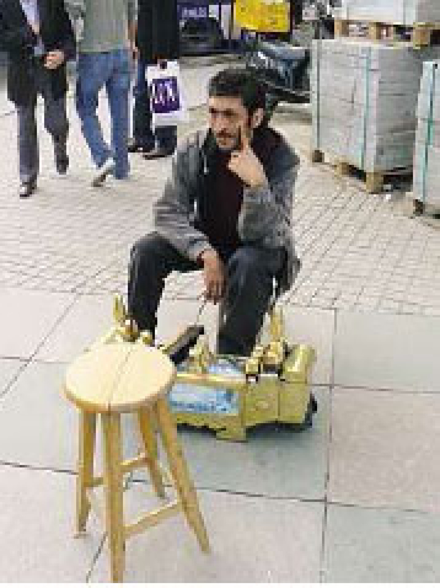 Istanbul_cistic_bot.jpg Začátky v Istanbulu nejsou pro přispěhovalce snadné. Nechcete vyčistit body?