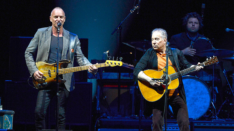 Nejlevnj vstupenky na koncert Simona a Stinga budou stt 1990 korun.