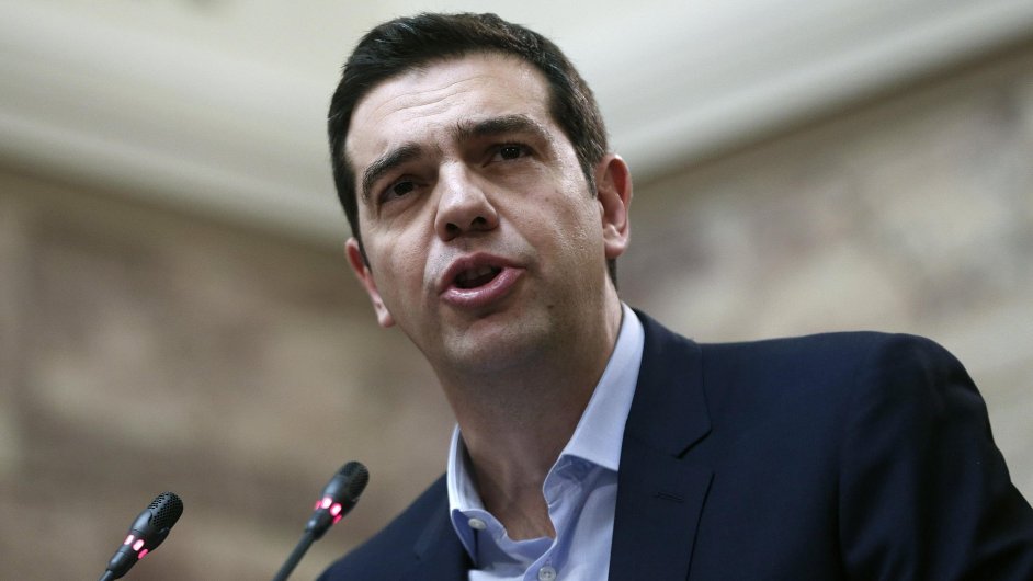 eck premir Alexis Tsipras el kritice, e nedodruje sliby Syrizy.