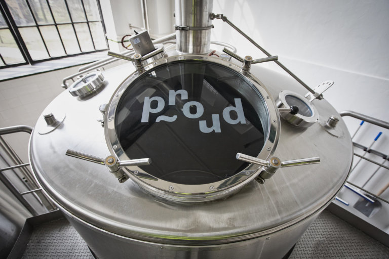 Zazen pro nov plzesk pivovar Proud vyrobili na zakzku v Pacovskch strojrnch. Vstav by se ml pohybovat kolem 20 tisc hektolitr ron.