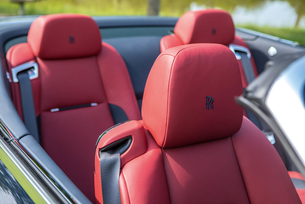 Rolls-Royce Dawn