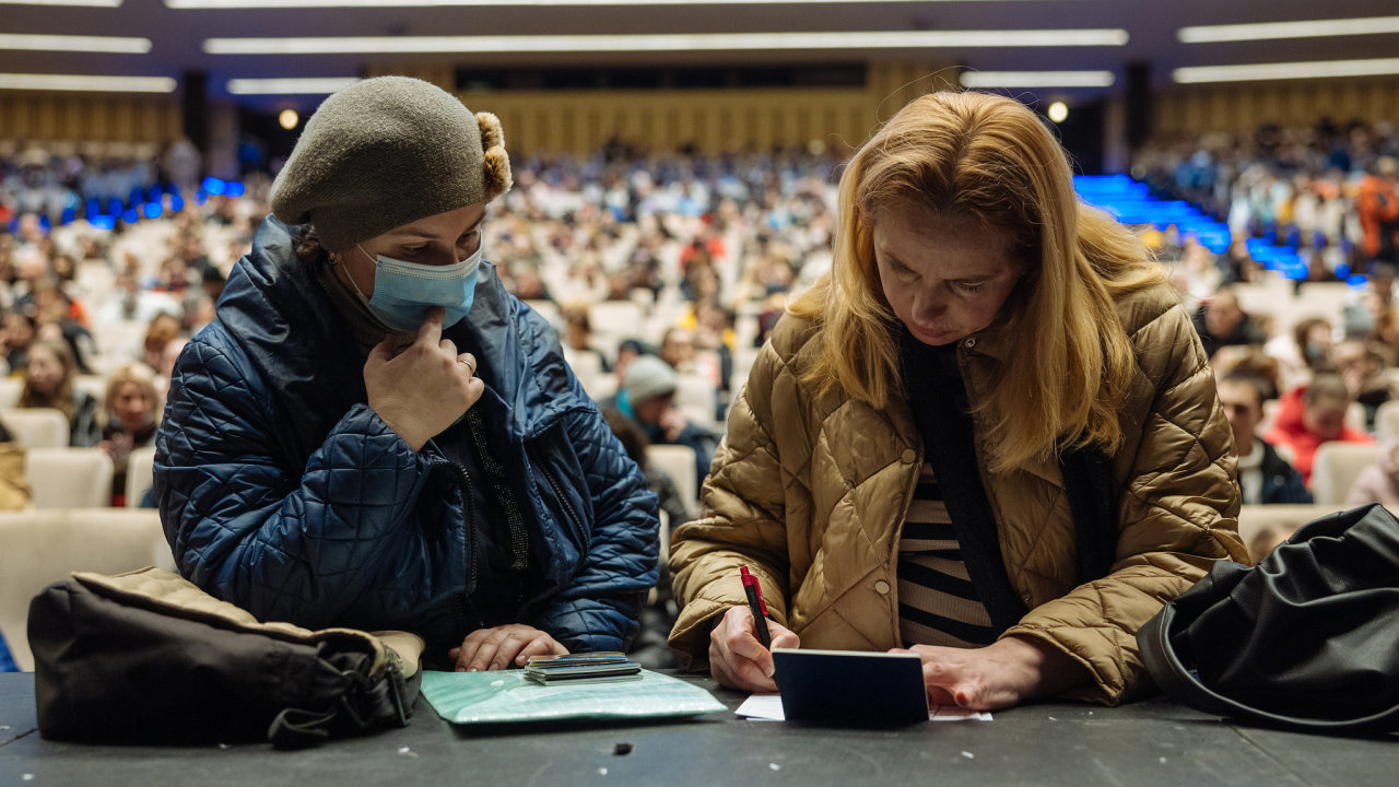 Ukrajinští uprchlíci v Kongresovém centru v Praze