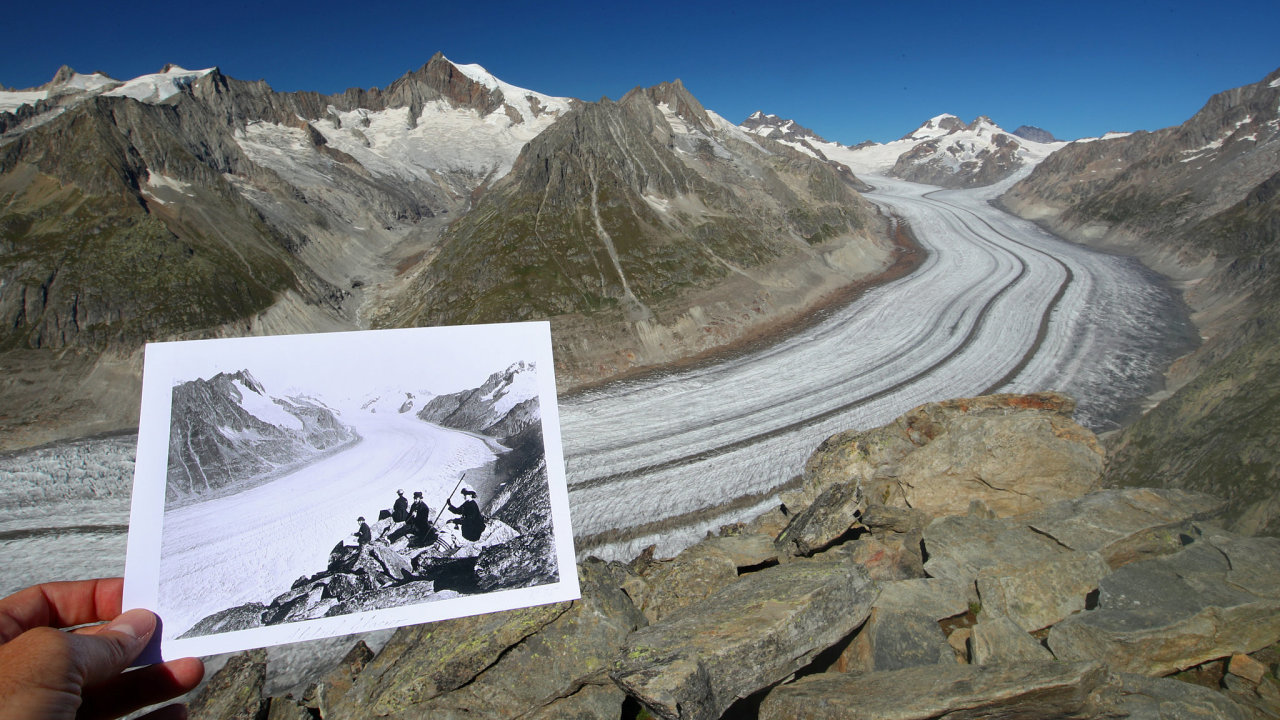 Jak se Aletschský ledovec ve švýcarských Alpách zmìnil, ukazuje srovnání fotografií z let 1890 a 2019.
