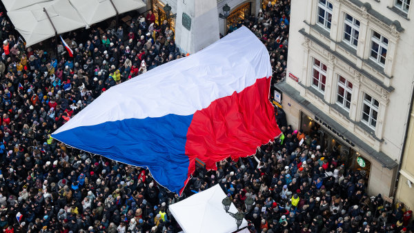 Na demonstracích nejde jen o hranaté neštěstí jménem Turek. V Česku se rozjíždí zásadní civilizační střet