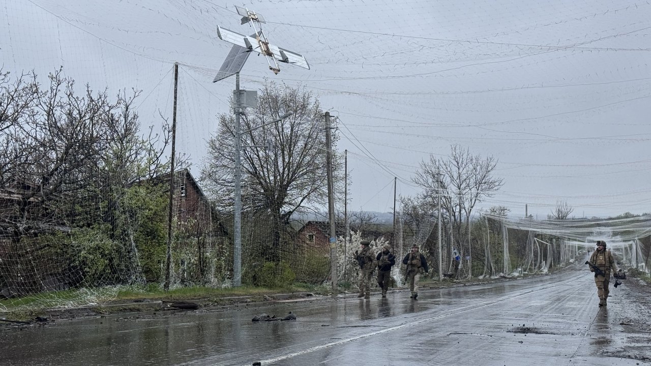 Silnice Kostiantynivka–Kramatorsk Ukrajina, dron