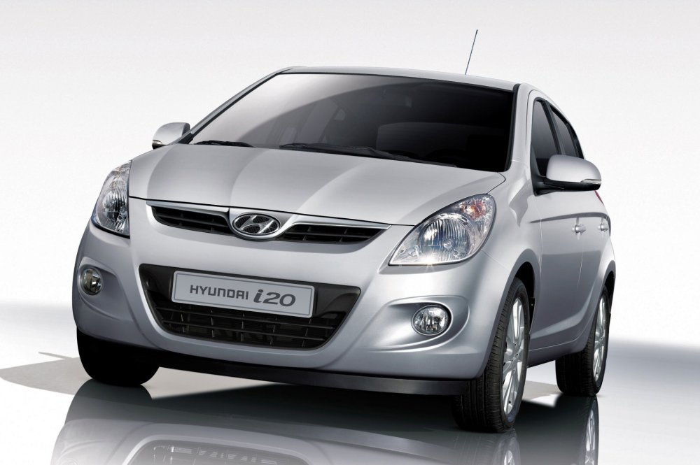 Původní Hyundai i20 Takhle vypadá pro porovnání dnes již stará verze.