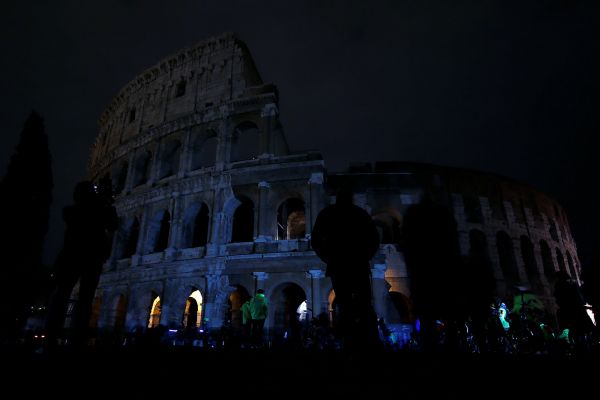 SRE501 EARTH HOUR ITALY 0324 11