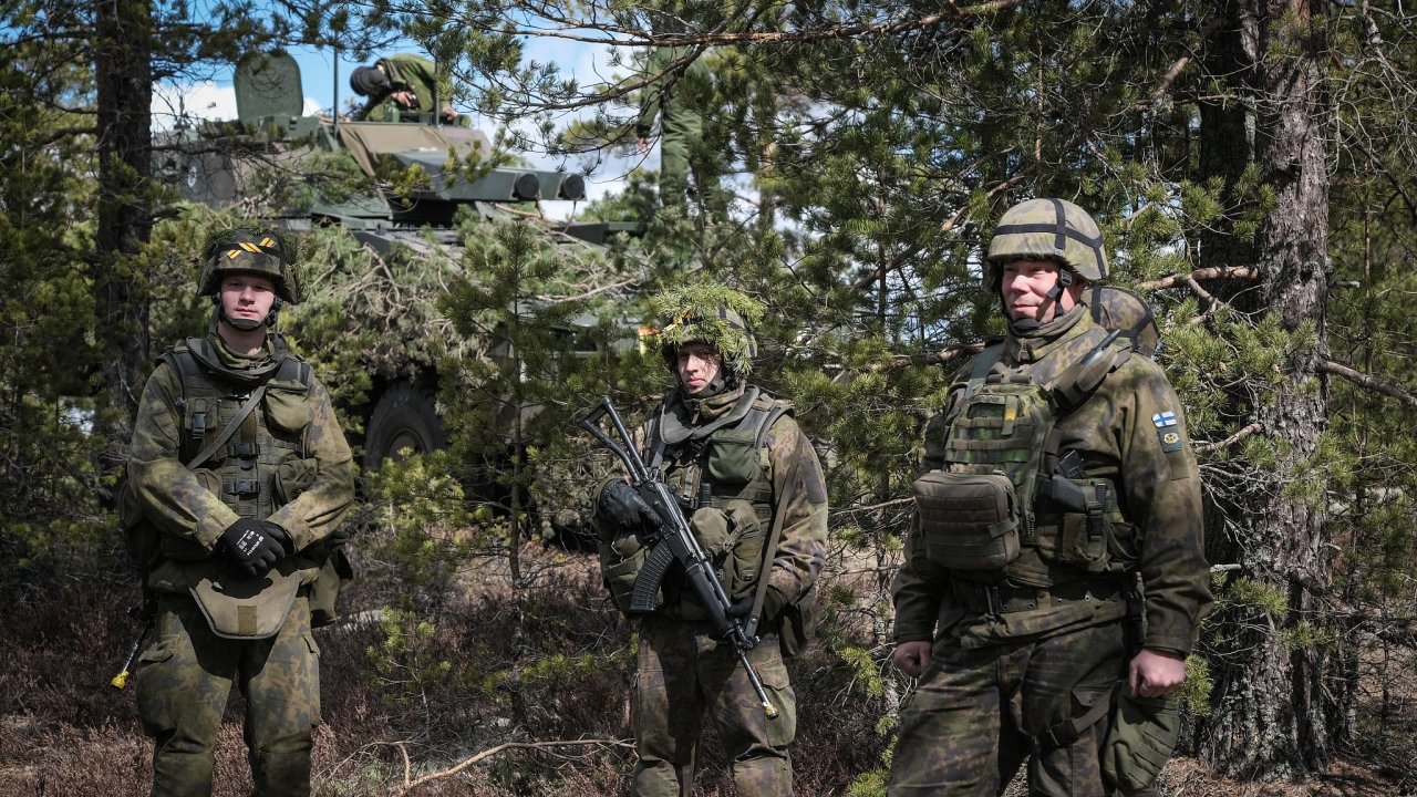 Finsko, Arrow 22, armáda, cvičení